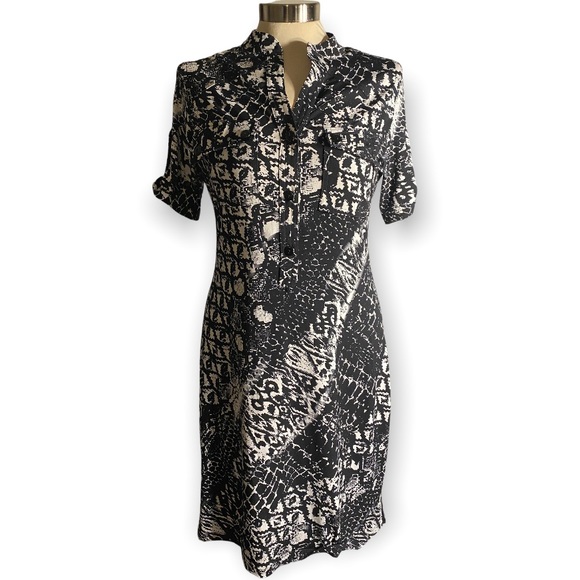 DRESS - Picture 1 of 4